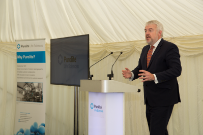 The first minister of Wales, Rt Hon Carwyn Jones, opens Purolite's new facility in Wales