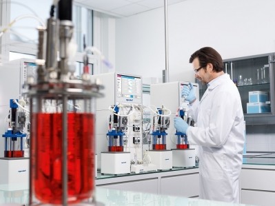 (Eppendorf / SciVario cell culture)