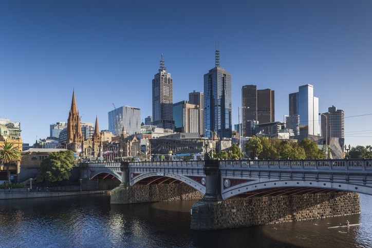 Melbourne wants to become an mRNA hub, with investments from both BioNTech & Moderna. Pic: getty/walterbibikow