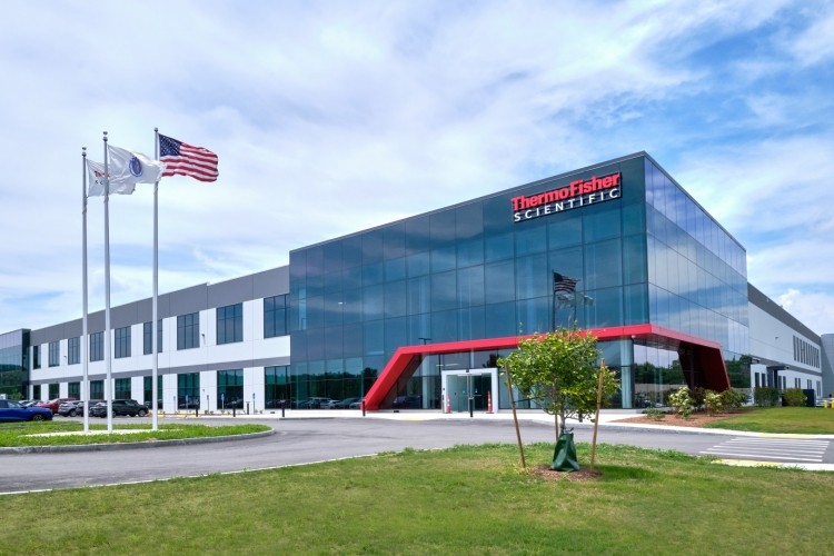 Exterior of the new viral vector manufacturing facility in Plainville, Massachusetts © Thermo Fisher Scientific 